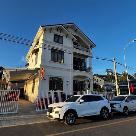 Anh Van Villa Hotel Da Lat Exterior photo