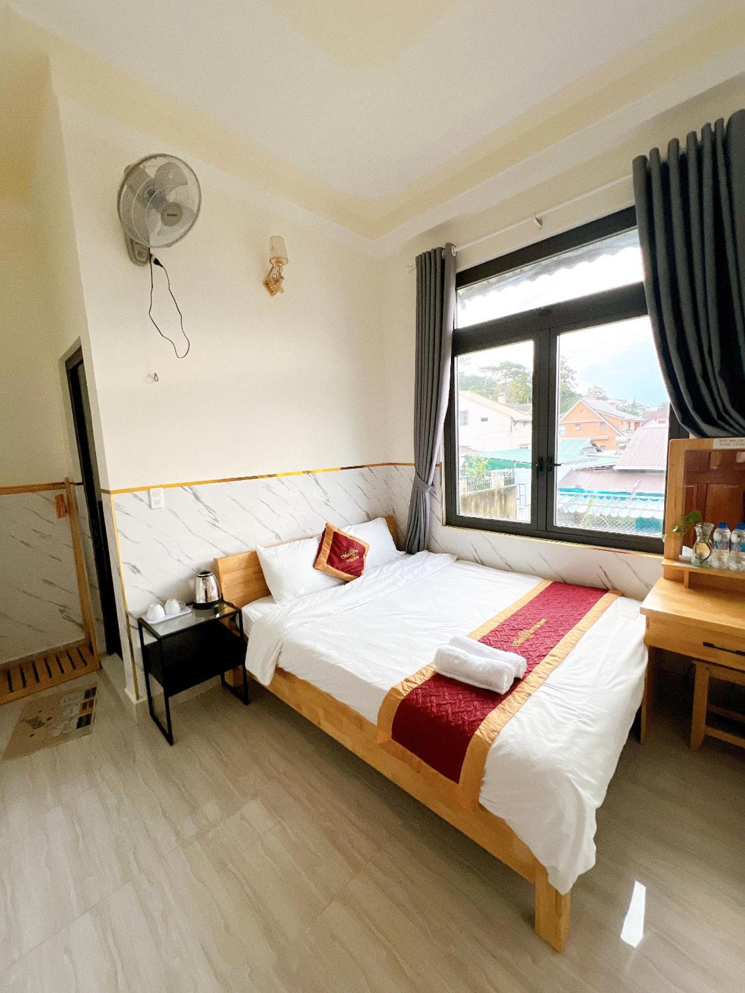 Anh Van Villa Hotel Da Lat Exterior photo